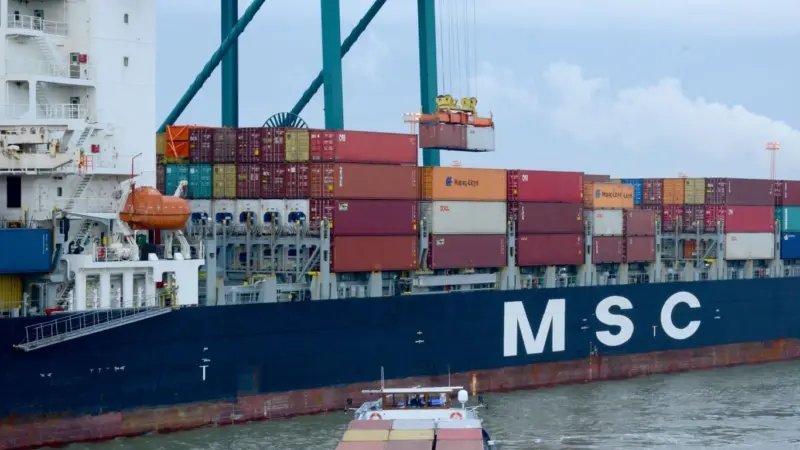 Antwerp is laying the foundations for a ‘smart harbour’ at the Deurganck Dock. Credit: Port of Antwerp Authority