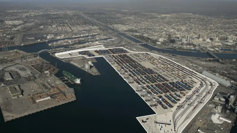 The Middle Harbor development aims to be a feat of engineering and a model of sustainability Photo: Port of Long Beach