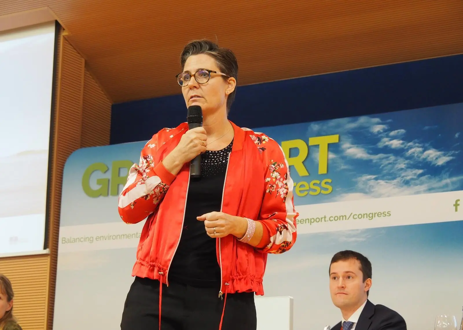 Port of Oslo's Heidi Nielson takes the floor.