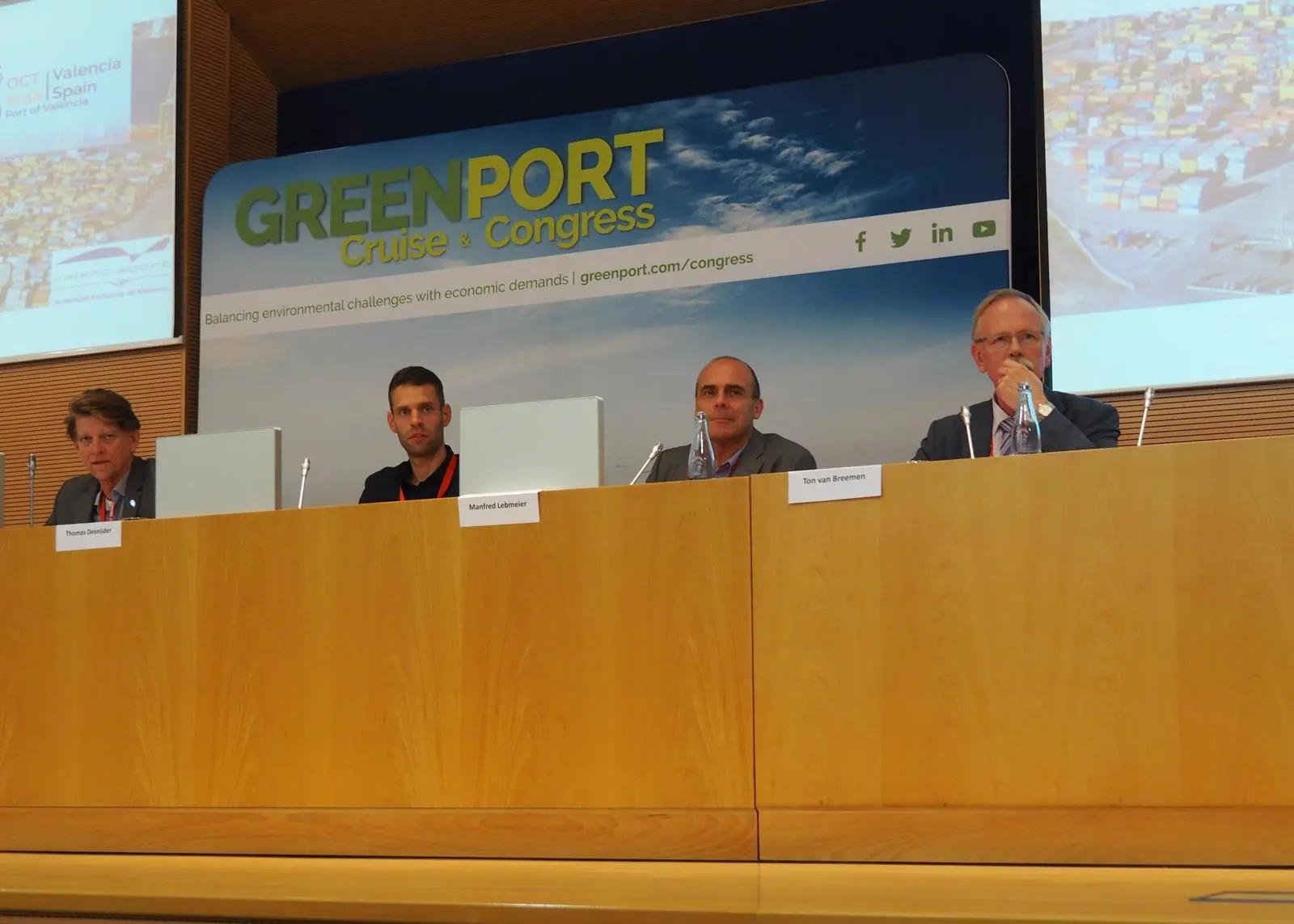 Participants in the environmental policies session.