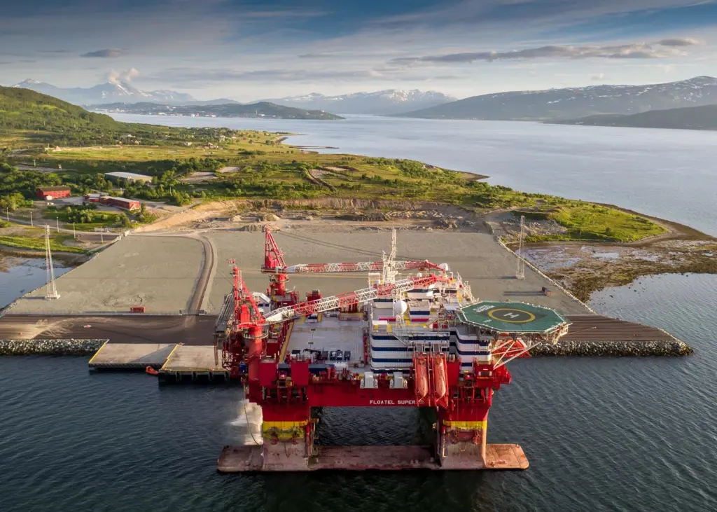 The Grøtsundoffshore base