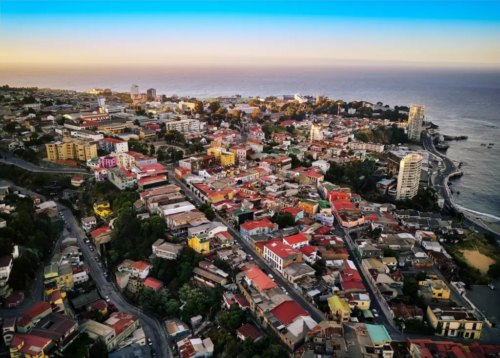 EPV hopes to issue a new tender by the end of 2019 (image is of the city of Valparaíso) Photo: Deensel/flickr/CC BY 2.0