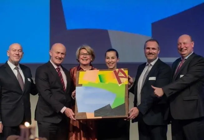 Dover collects award