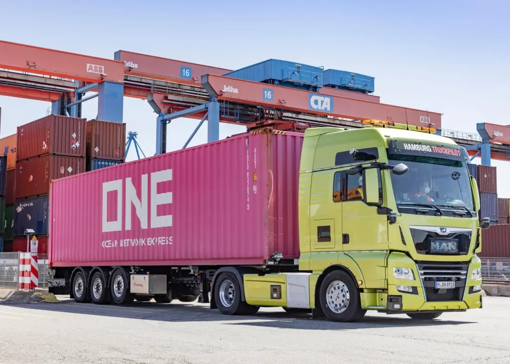Self-driving truck