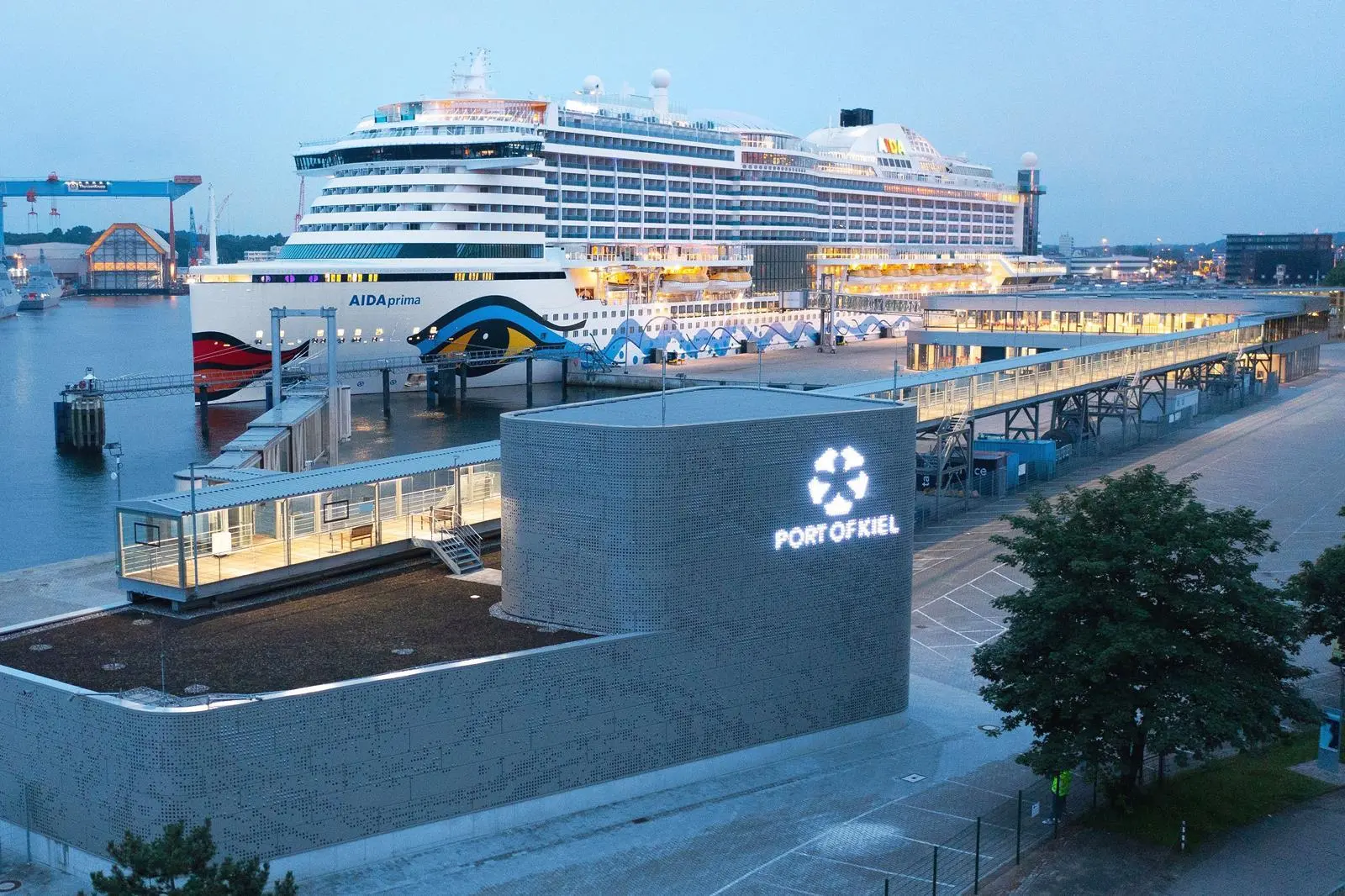 AIDAprima cruise ship