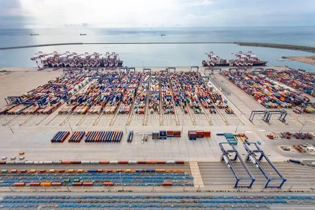 Hutchison Ports BEST terminal is using electrical equipment and automation to cut CO2 emissions