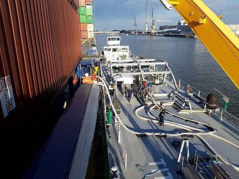 Bunkering fuel at the Port of Antwerp