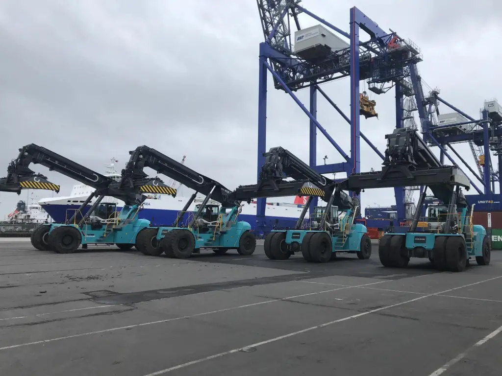 Immingham’s four new Konecranes reach stackers run on HVO