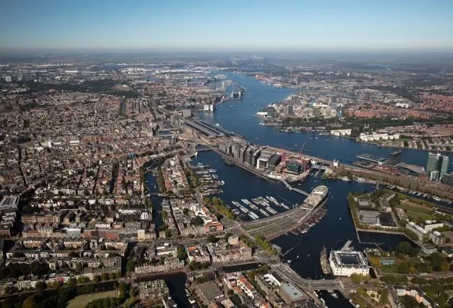 LuchtfotoAmsterdamendehaven