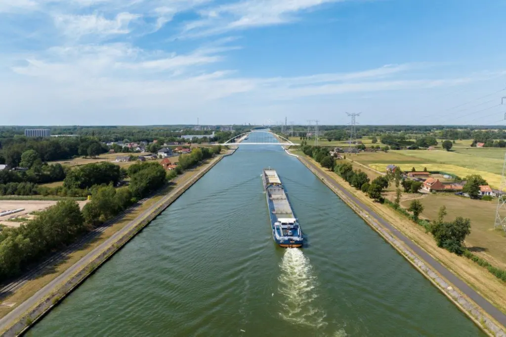EST-Floattech’s Green Orca System will power FPS Maas's new hybrid H2-electrical propulsion engine