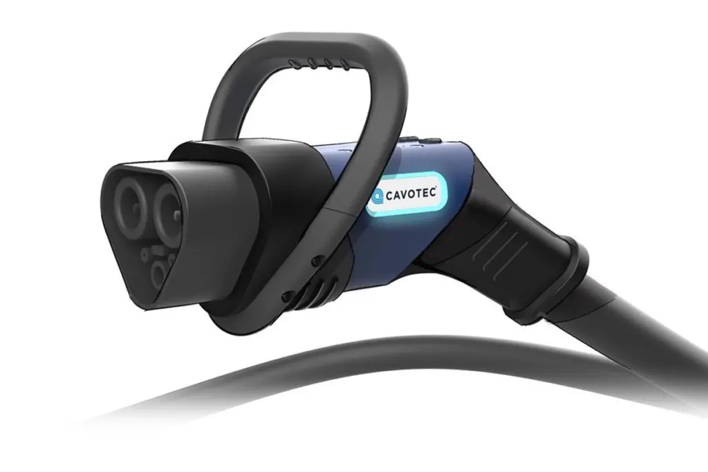 The MCS enables the safe and quick connection of heavy-duty vehicles and ships