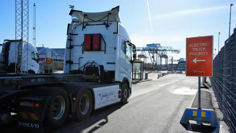 Electric trucks are being given priority at the Port of Gothenburg