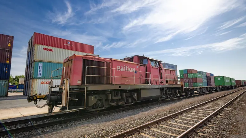 Shunt train at Bremerhaven seaport