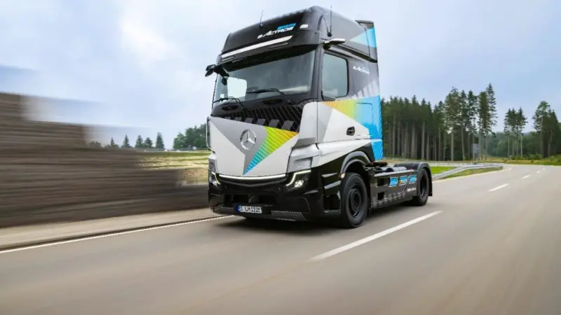 The eActros LongHaul from Mercedes-Benz Trucks