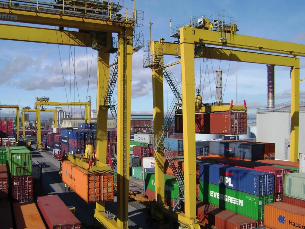 Liebherr rubber-tyred gantry cranes