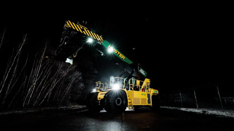 Hyster's zero-emission hydrogen terminal tractor