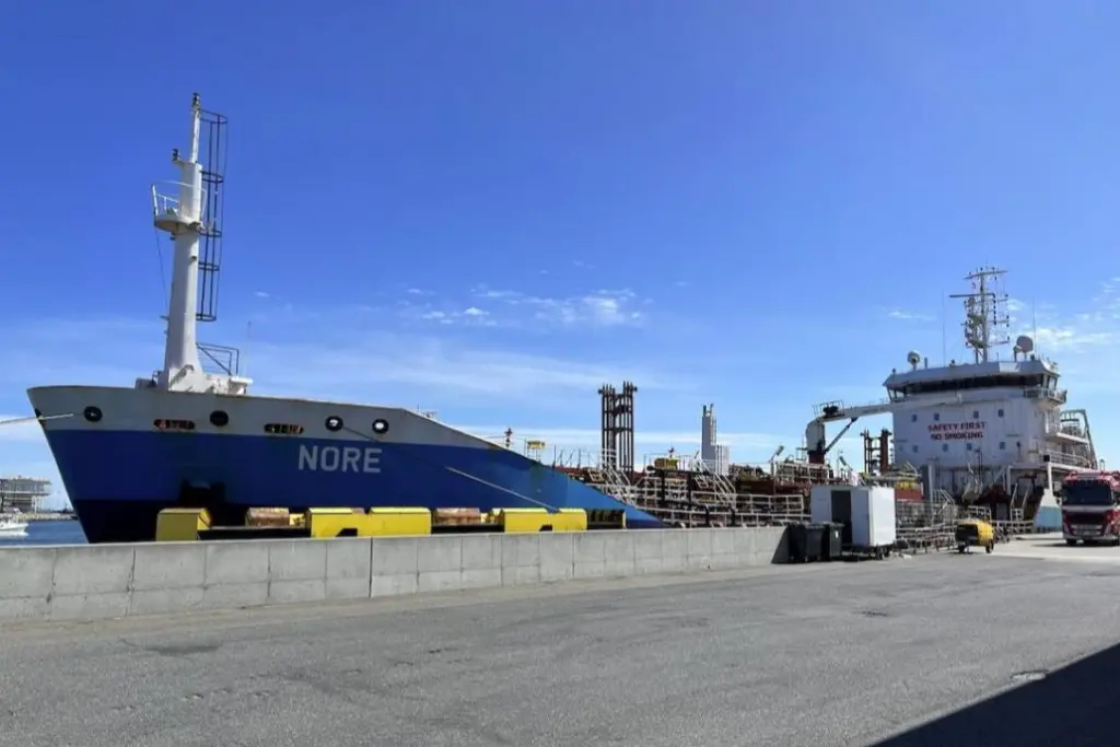 MT NORE is under long term charter to Bunker One