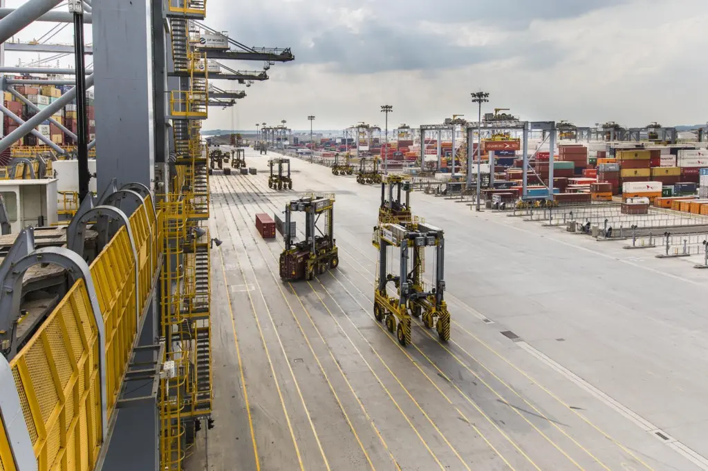 Kalmar equipment in action at DP World London Gateway