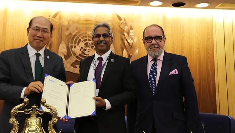 (l-r) Kitack Lim, Secretary-General of the IMO; Captain K. Subramaniam, President of IAPH; Dr Patrick Verhoeven, MD of IAPH