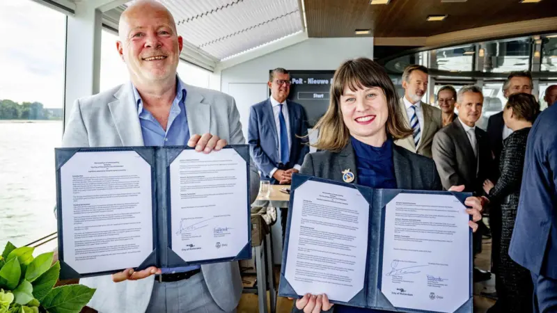 Robert Simons, vice mayor for Port, Economy, Hospitality and Governance of the City of Rotterdam, and Rina Hansen, vice mayor for Business Development and Public Ownership of the City of Oslo