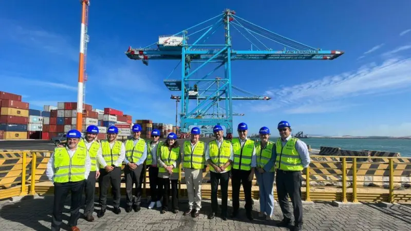 Governor Elmano de Freitas on a visit to the Port of Pecém
