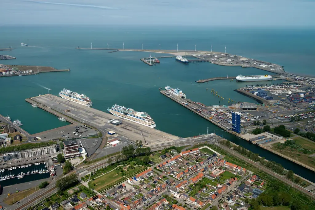 Medium-Cruise_terminal_2022