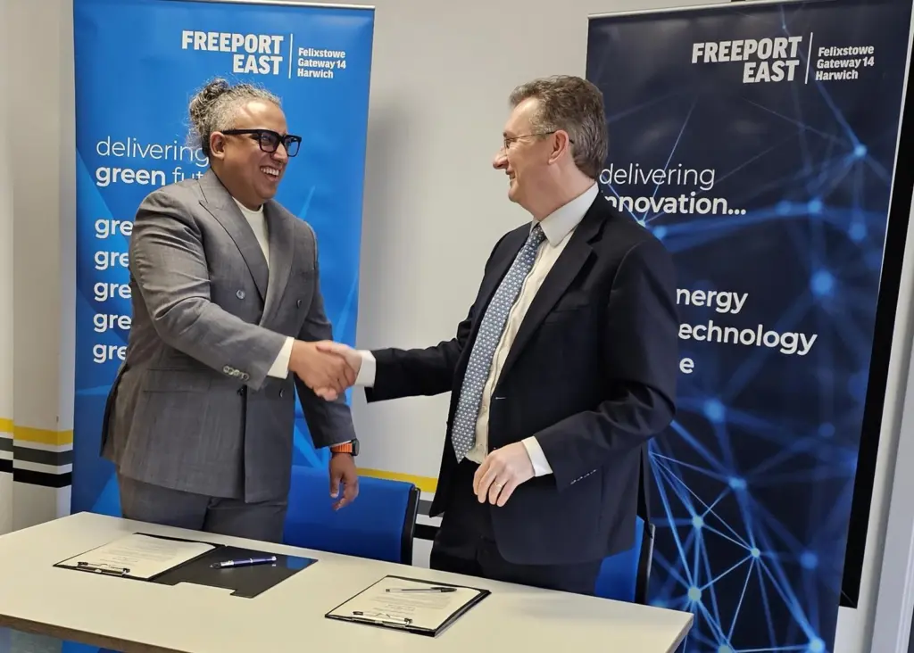 Dr Jehan Kanga, founder and CEO of Rux Energy and Freeport East CEO, Steve Beel