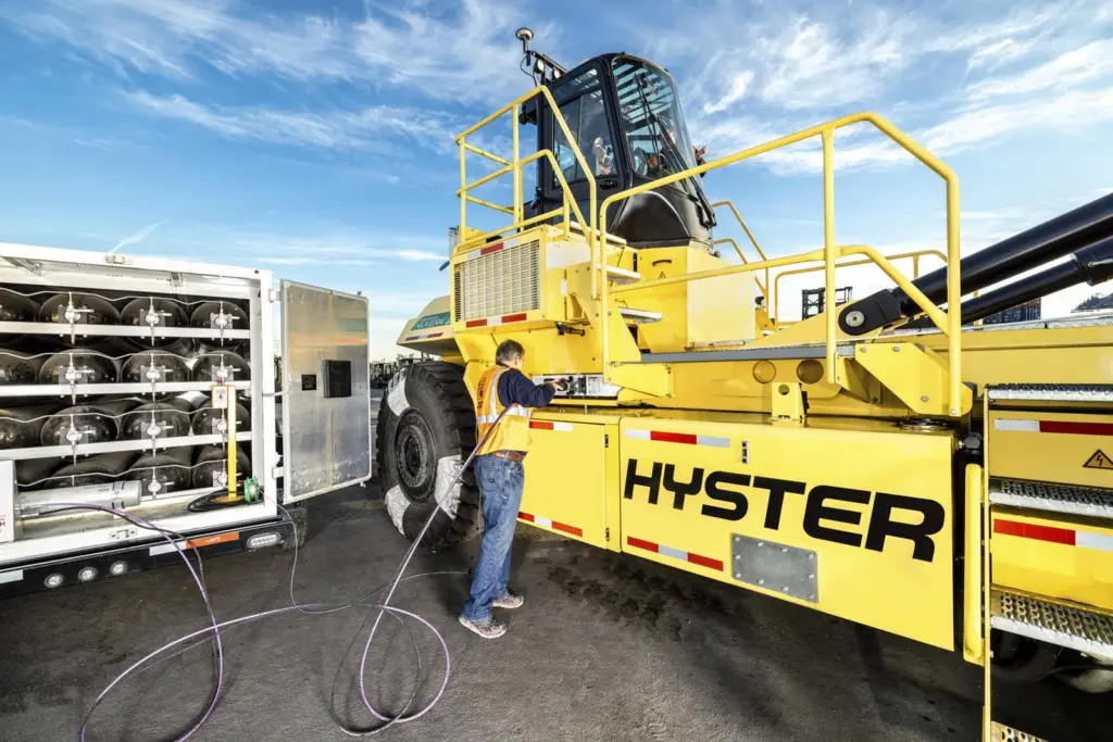 Hyster hydrogen container handler
