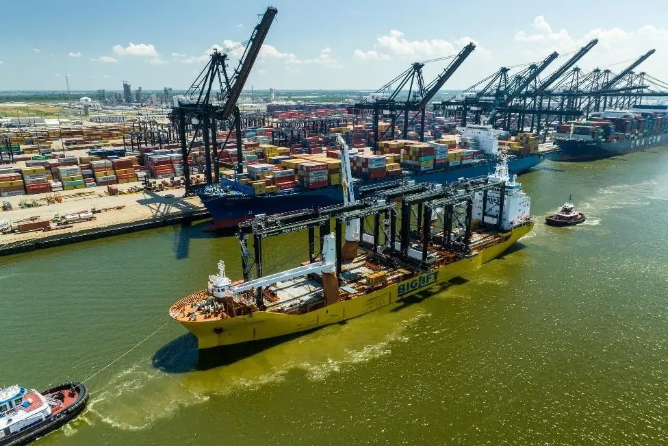 The new RTGs in operation at Port Houston