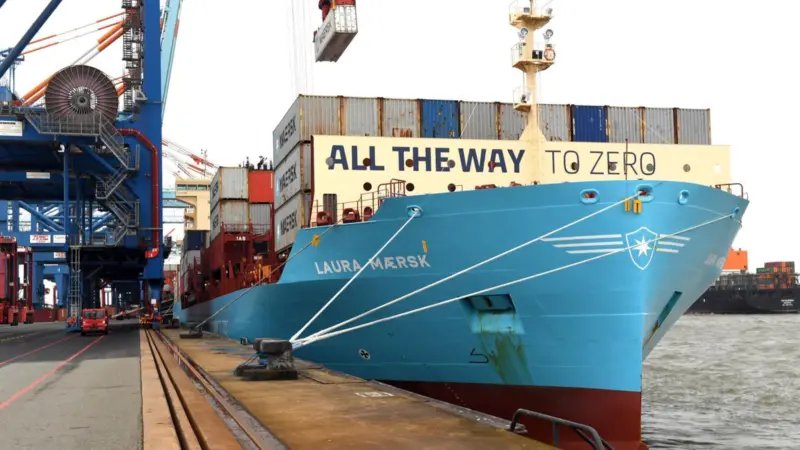 An image of methanol container ship “Laura Maersk” in the ports of Bremen
