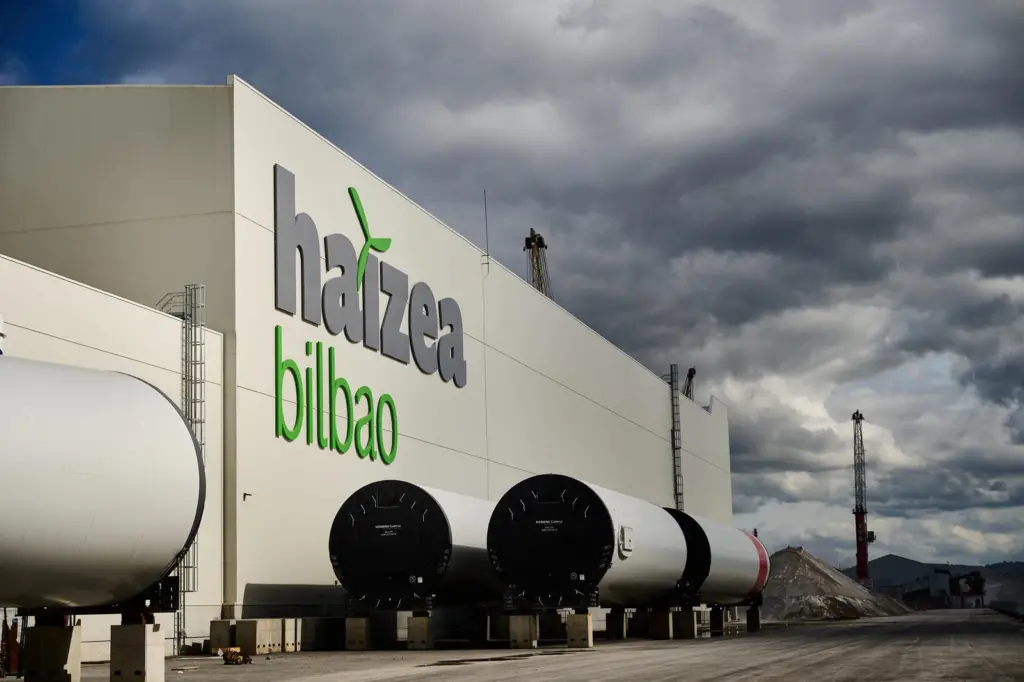 Render of a warehouse with haizea bilbao written on the side