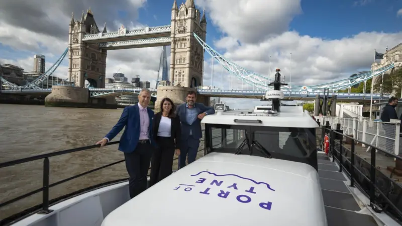 The picture shows Matt Beeton, CEO, Port of Tyne and Iain Percy OBE, CEO of Artemis Technologies with the Artemis EF-12 Pilot vessel