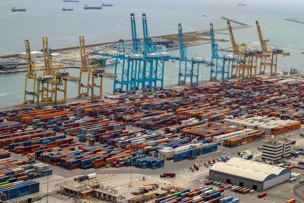 A generic picture of a port