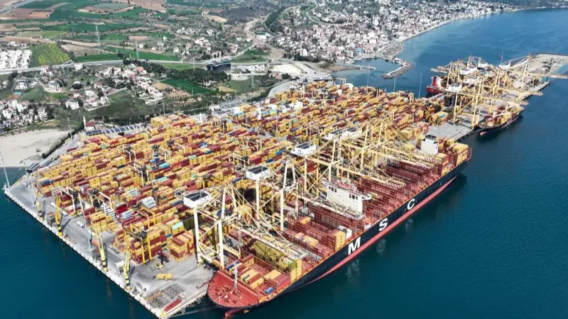 A render of the port's new 400-metre quay extension