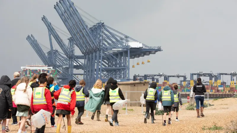 School children on a Coastal Discoveries session