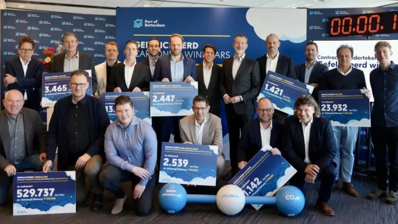 A wide angle shot of the Carbonbid winners