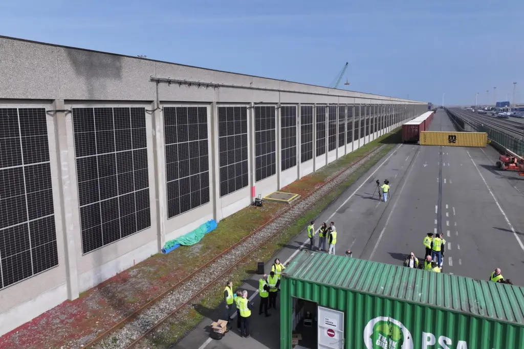 A picture of the vertical solar panels at PSA Zeebrugge