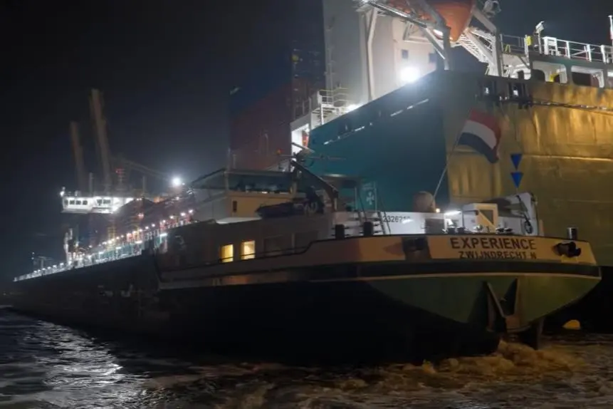 The bunkering operation taking place at the port
