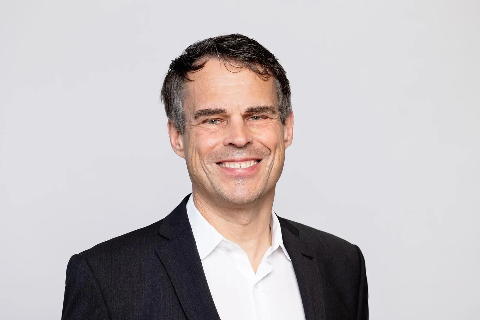 A headshot of Daniel Bischofberger, CEO, Accelleron