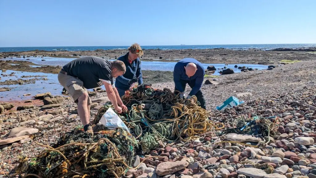A beach clean in East Lothian