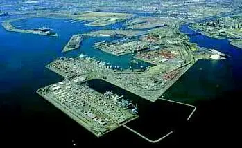 Long Beach: ship emissions a leading source of air pollution