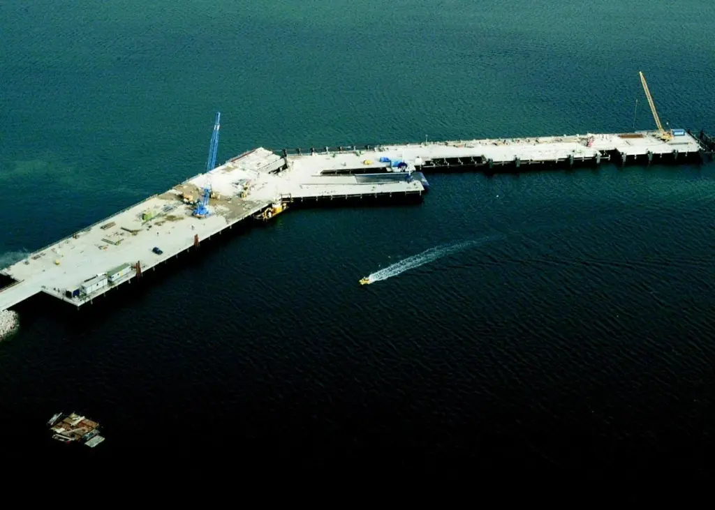 The new ro-ro berth at Kirkwall on the Orkney Isles makes extensive use of concrete