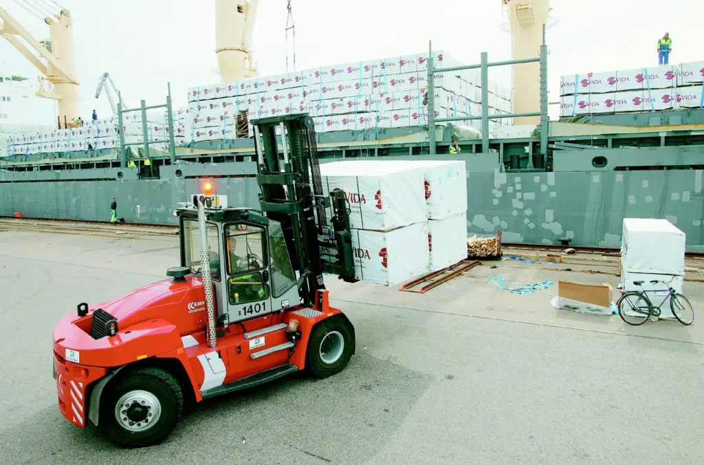 Kalmar is convinced new design efficiencies built into its medium capacity range of FLTs underpin increased sales