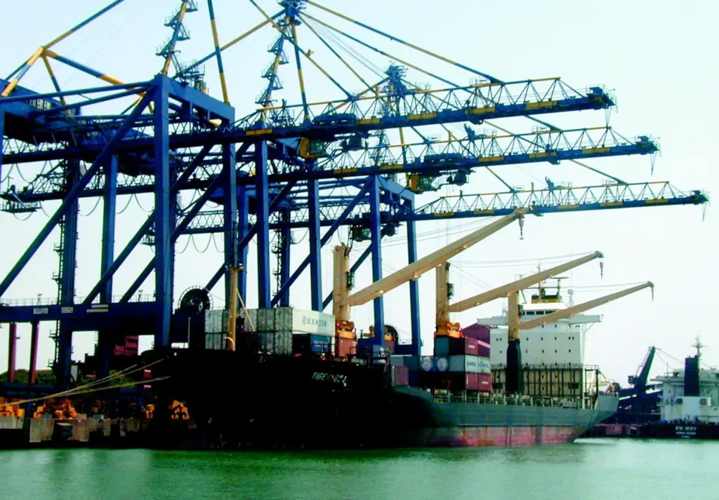 P&O Ports JNPT terminal and its Chennai (pictured) box facilities face congestion problems but meanwhile the company is spreading its wings in India signing up a new container/ multipurpose concession at Kulpi, 45 miles downriver from Kolkat...