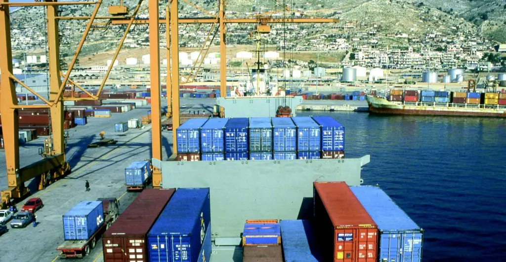 Piraeus: the government has effectively gone to half-way house with privatisation but it is the reform of front-line container handling operations that will make a real difference