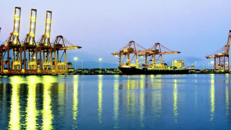 Salalah: more berths, more cranes
