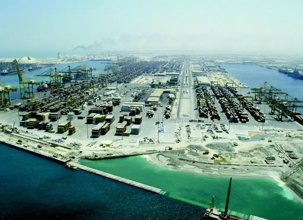 Jebel Ali: tandem lift cranes