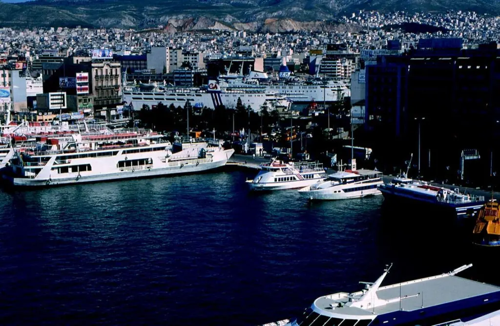 Piraeus: everything on offer