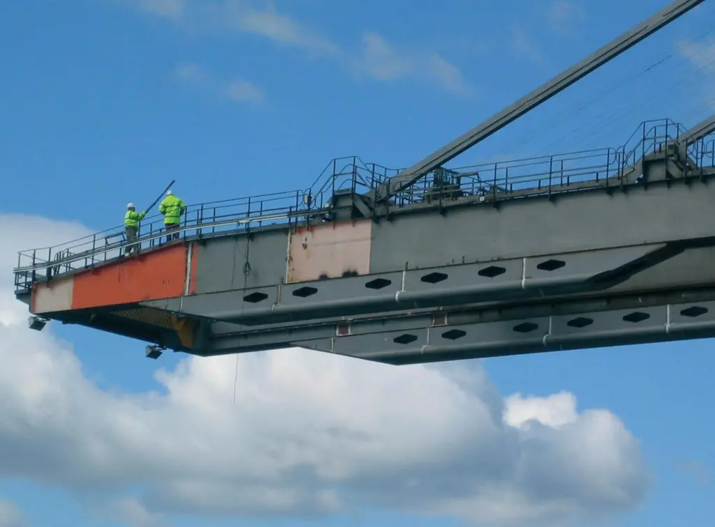 00_93221_Container_Handling