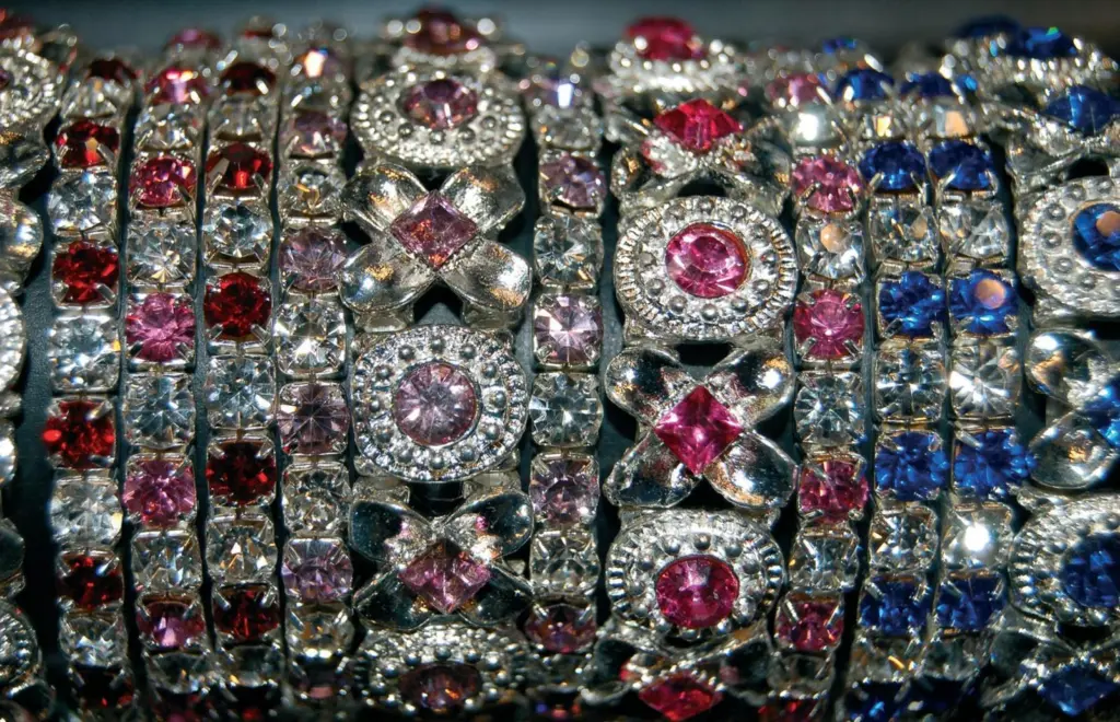 00_93027_Sparkle